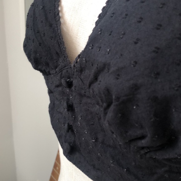 Eyelet 🖤 Tie Back Crop Top - Picture 8 of 9